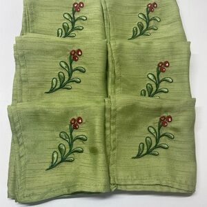 Christmas Napkins Embroidered Mistletoe Limited Edition Better Homes & Gardens